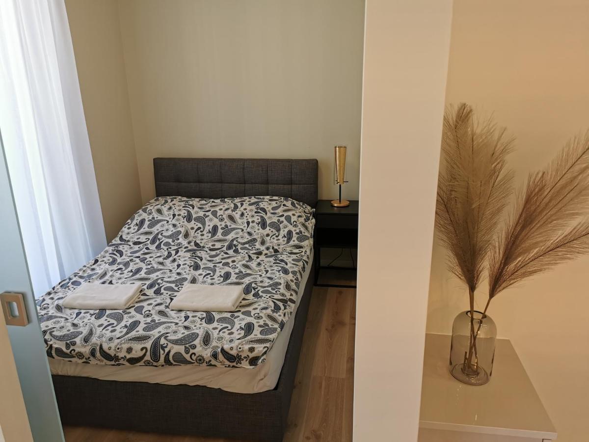 Zajezdnia Wrzeszcz Apartamenty Gdansk Exterior foto